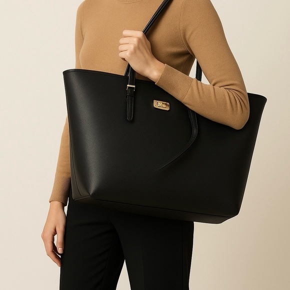 Michael Kors Handbags - Michael Kors Large Black Leather jet set travel Tote